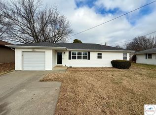 103 W Magnolia St, Clinton, MO 64735