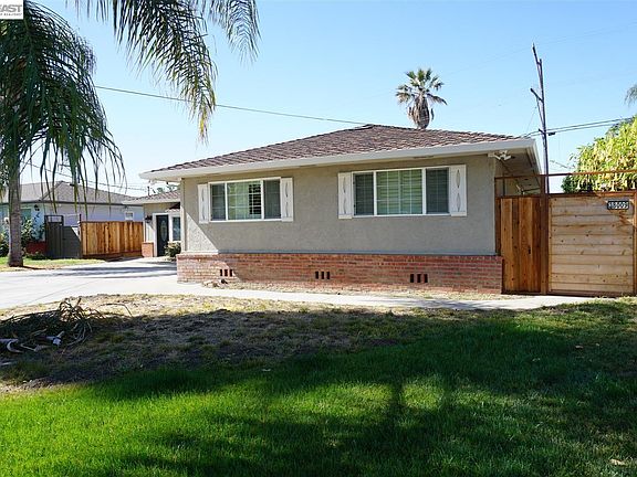 5th image of 38011 Temple Way