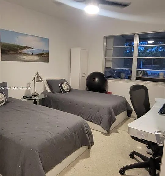 222 Oakridge N #222 — Photo 4