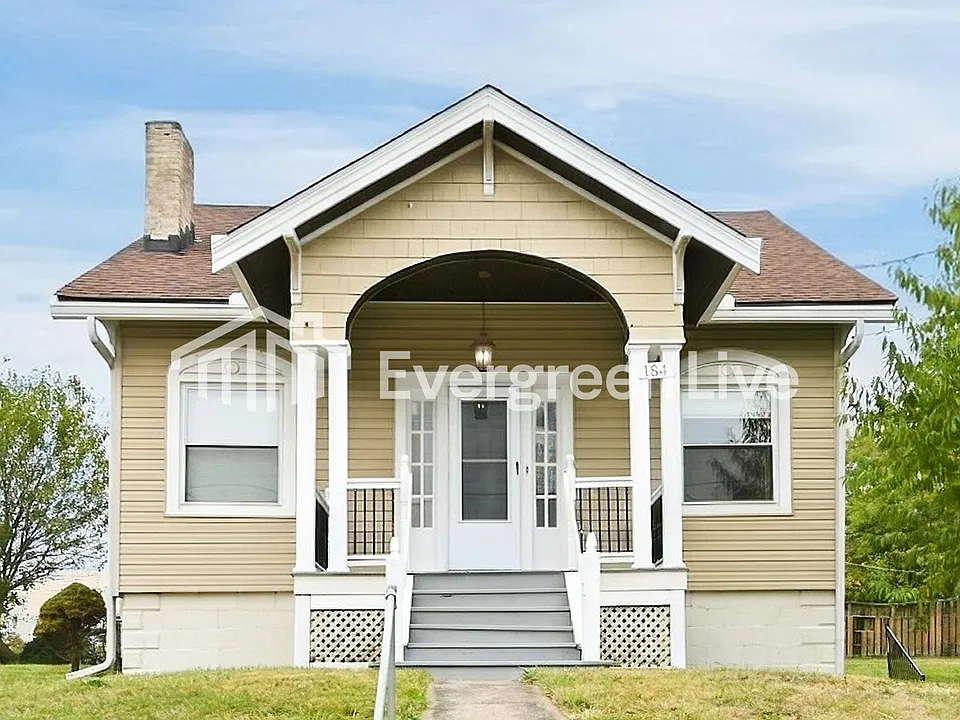 184 McArthur Ln