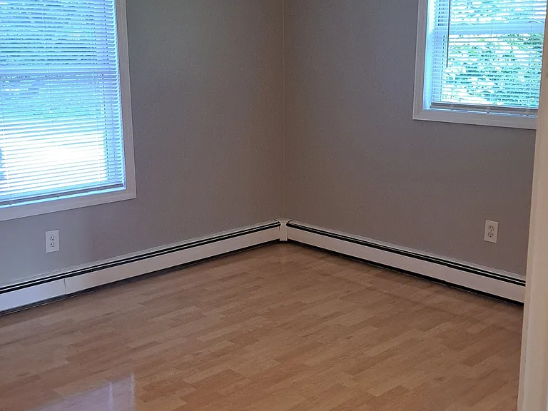 445 Mechanicsville Rd #13 — Photo 5
