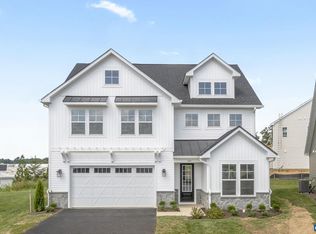 305 Sunbird Ln, Waynesboro, VA 22980