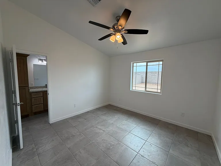 10643 E 46th Ln — Photo 16