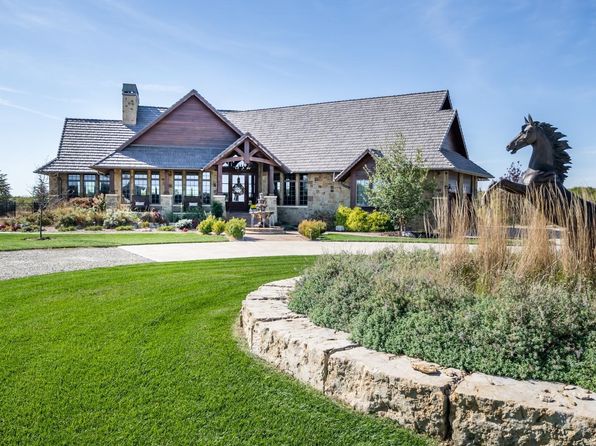 1051 N Blackstone Rd, Milton, KS 67106
