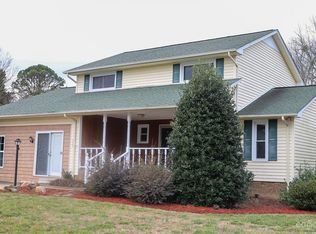 327 Briarcliff Rd, Grover, NC 28073