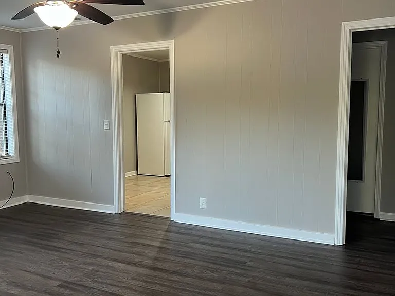 122 Forest Ave — Photo 4