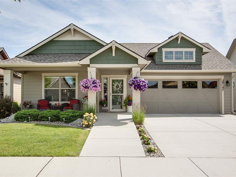 1st image of 20147 E Glenbrook Ave