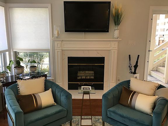 4th image of 6608 Jupiter Hills Cir APT H