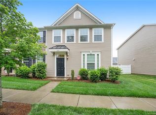 6870 Colonial Garden Dr, Huntersville, NC 28078