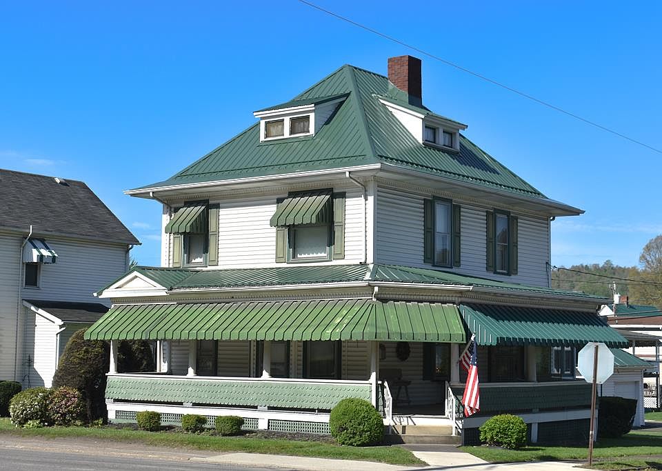 1st image of 754 3rd St