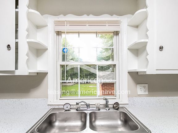 1747_005_wm_-_kitchen_12925530.jpg