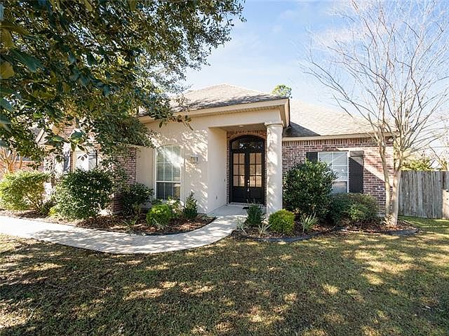 1st image of 1018 Creek Ct