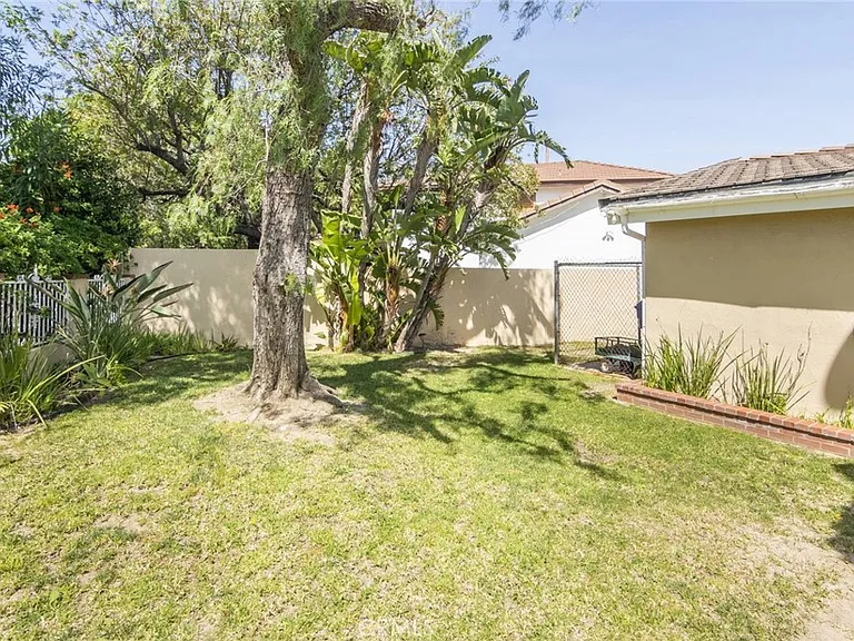 16970 Blanche Pl — Photo 58