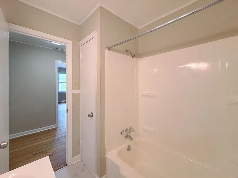 3225 Forrest Hills Dr — Photo 33