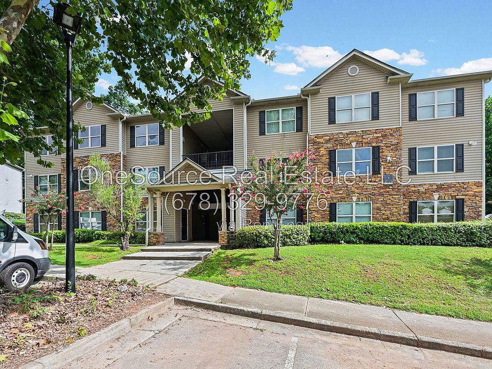 1st image of 3202 Fairington Club Dr #1