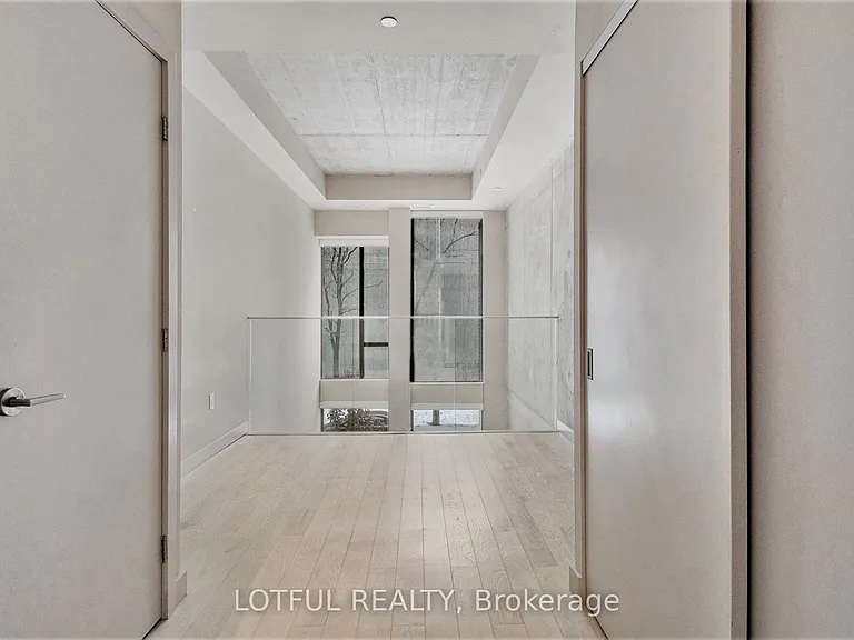 334 Gloucester St — Photo 9
