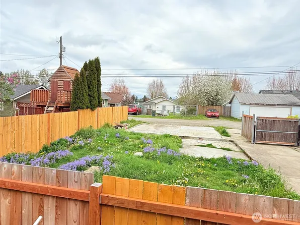 4309 Tacoma Avenue S #3, Tacoma, WA 98418