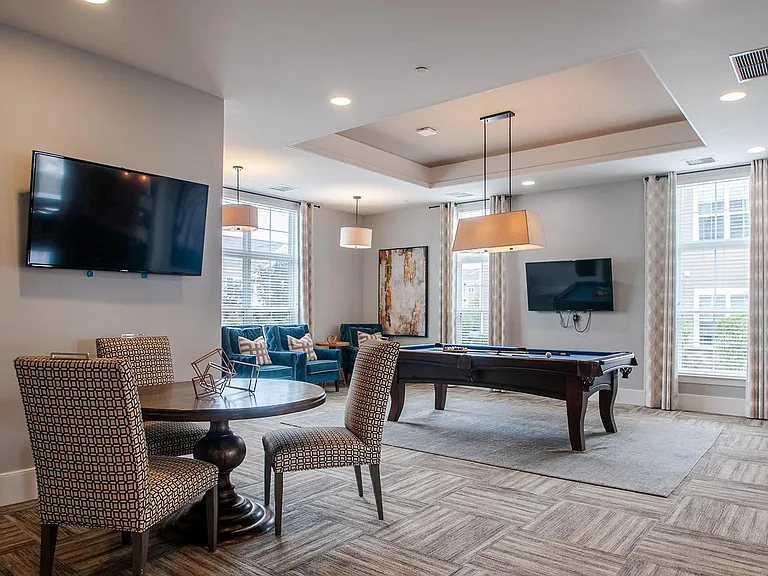 Madison Providence — Photo 18