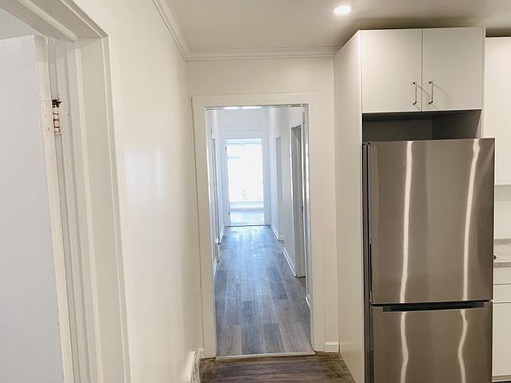 4th image of 2213 Quesada Ave