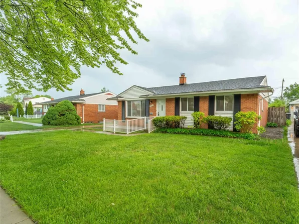 29643 Pickford St, Livonia, MI 48152