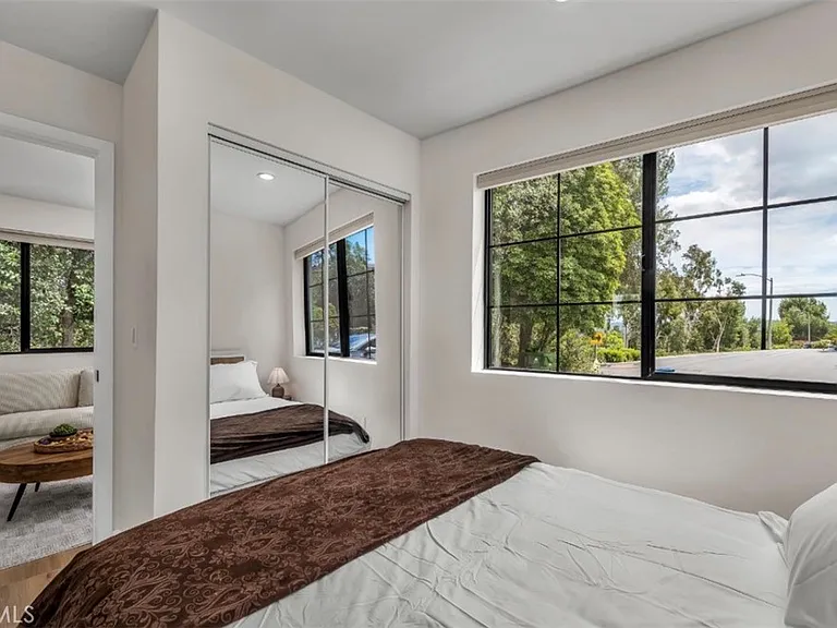24405 Lemay St — Photo 7