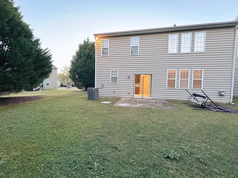 6523 Manitoba Ln — Photo 21