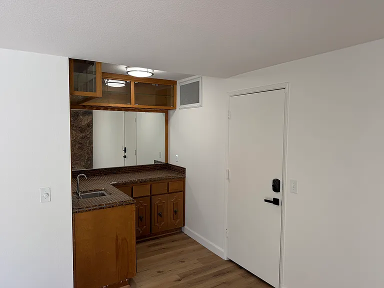 427 Bloom Ln — Photo 18