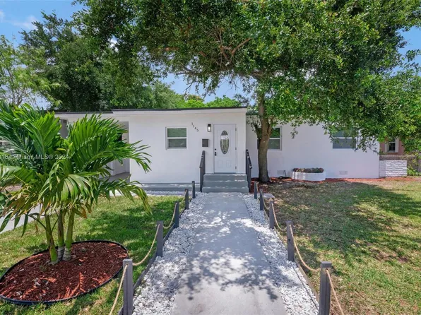 1145 NE 134th St, North Miami, FL 33161