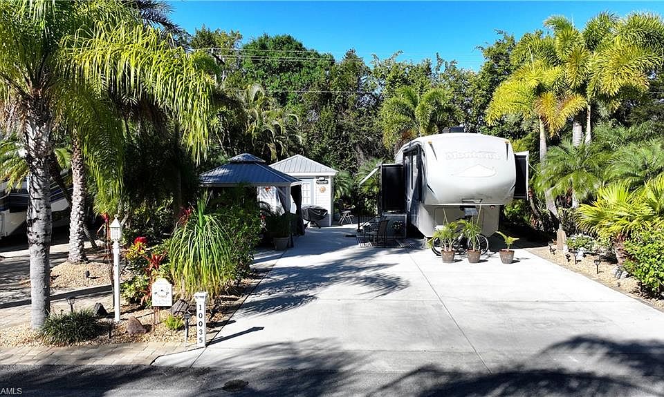 1st image of 10035 Ramblewood CT