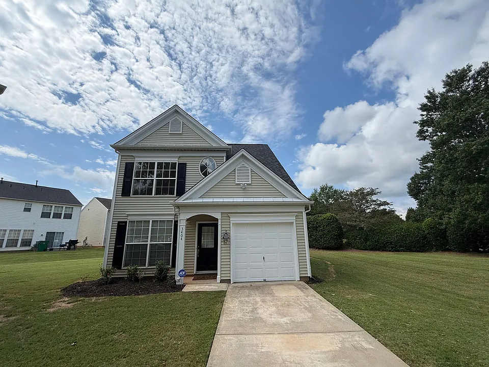 3404 Laurenhurst Ln