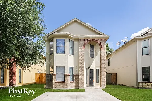 2935 La Estancia Ln Photo 1