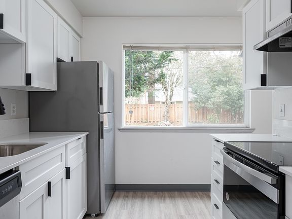 2nd image of 2609-2611 Neals Ln #2639