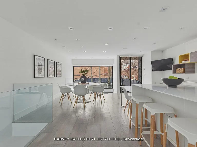 41 Berryman St — Photo 12