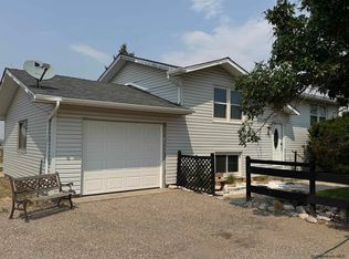 31 Haeberle Dr, Wheatland, WY 82201