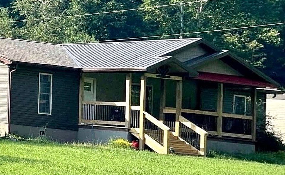 2nd image of 12 Byrd Ln