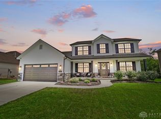 152 Timber Ridge Dr, Carlisle, OH 45005