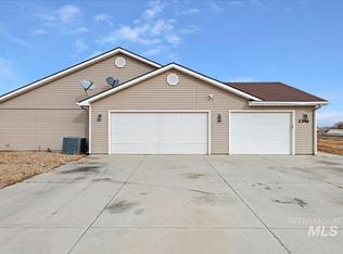 2346 Thompson Rd, Homedale, ID 83628