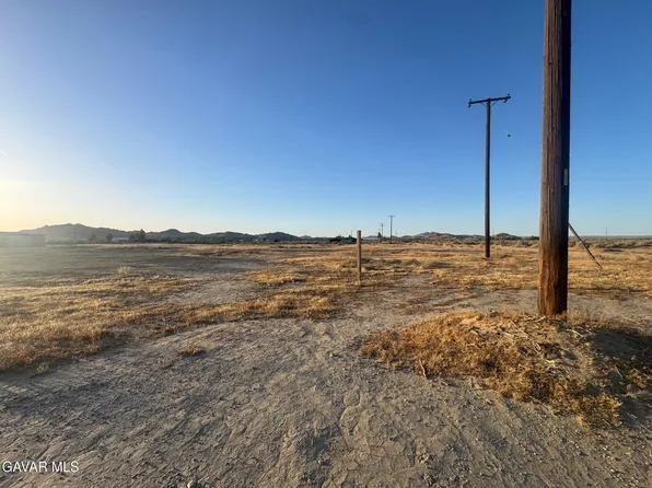 Corner Ave #Q12-171, Palmdale, CA 93591