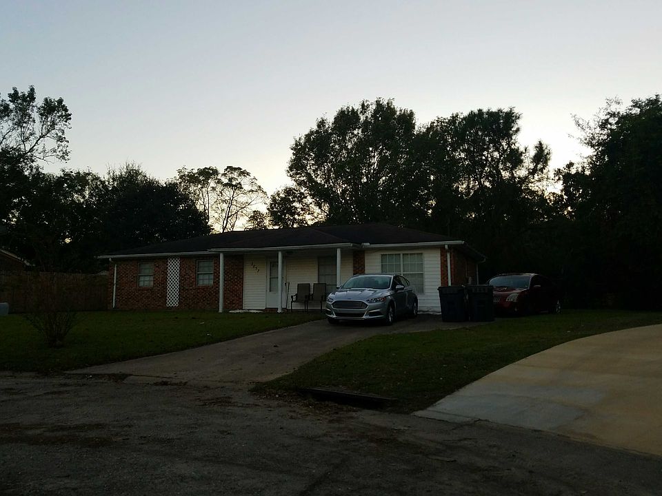 1st image of 2857 Garden Dale Ave