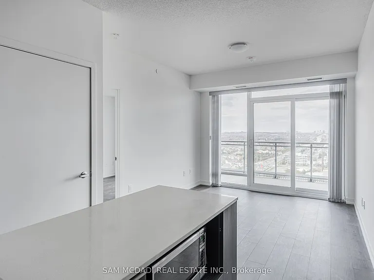 2520 Eglinton Ave W #1714 — Photo 8