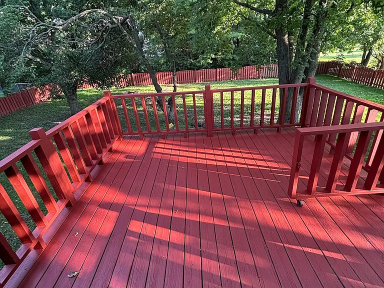 nice size deck