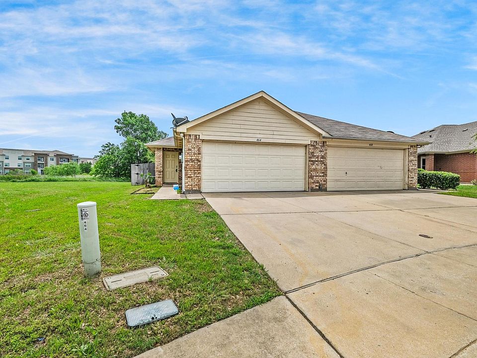 1st image of 464 Brookbank Dr