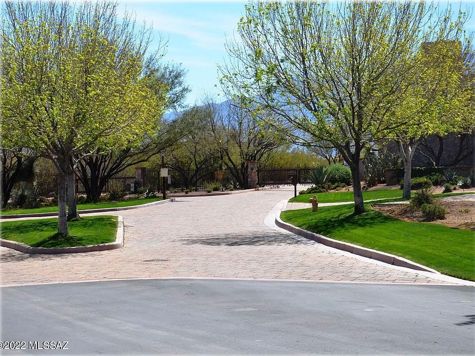 1st image of 203 N Palomino Run Pl