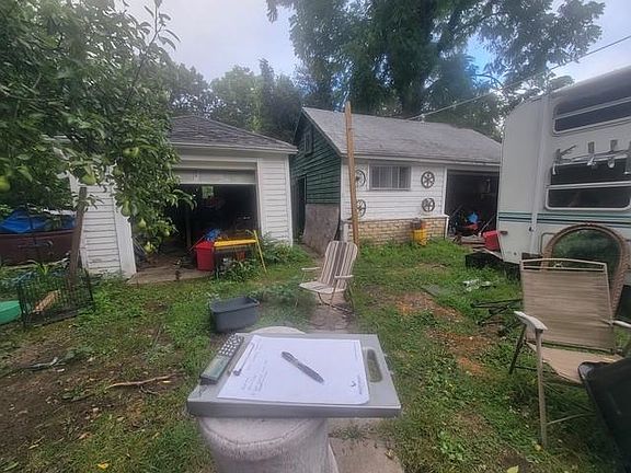 4th image of 3031 Jackson St