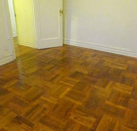 4th image of 945 E 94th St APT 4D