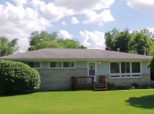 245 W Walnut St, Mt Zion, IL 62549