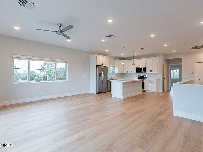 1840 E Monterey Way #14 — Photo 5