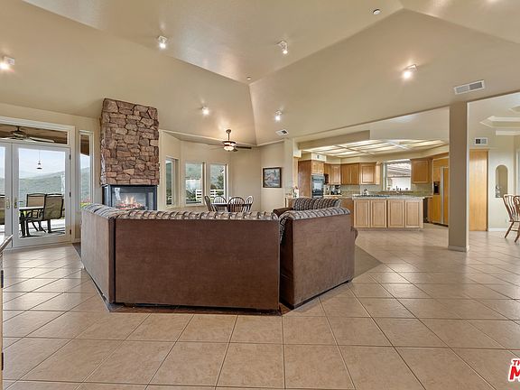 5th image of 10325 Ormond St