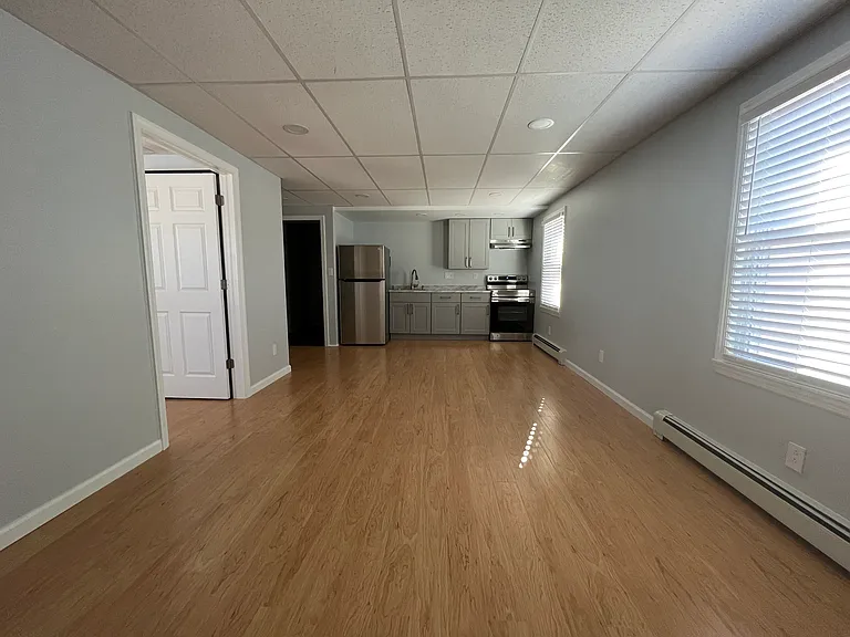 421 Philadelphia St #A — Photo 4