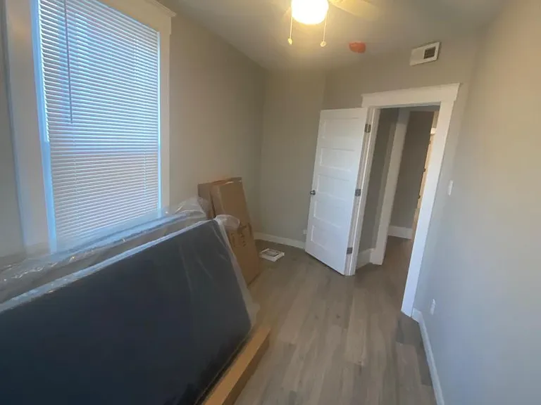 315 E University Ave — Photo 12
